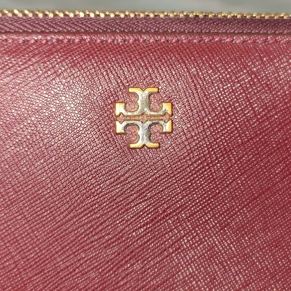 Tory Burch Long Wallet - Picture 8 of 14
